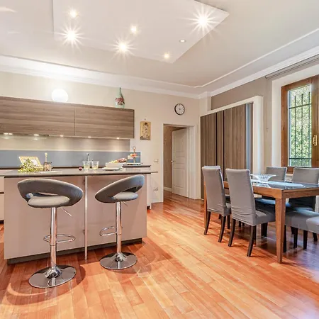 Piccolomini בית נופש *